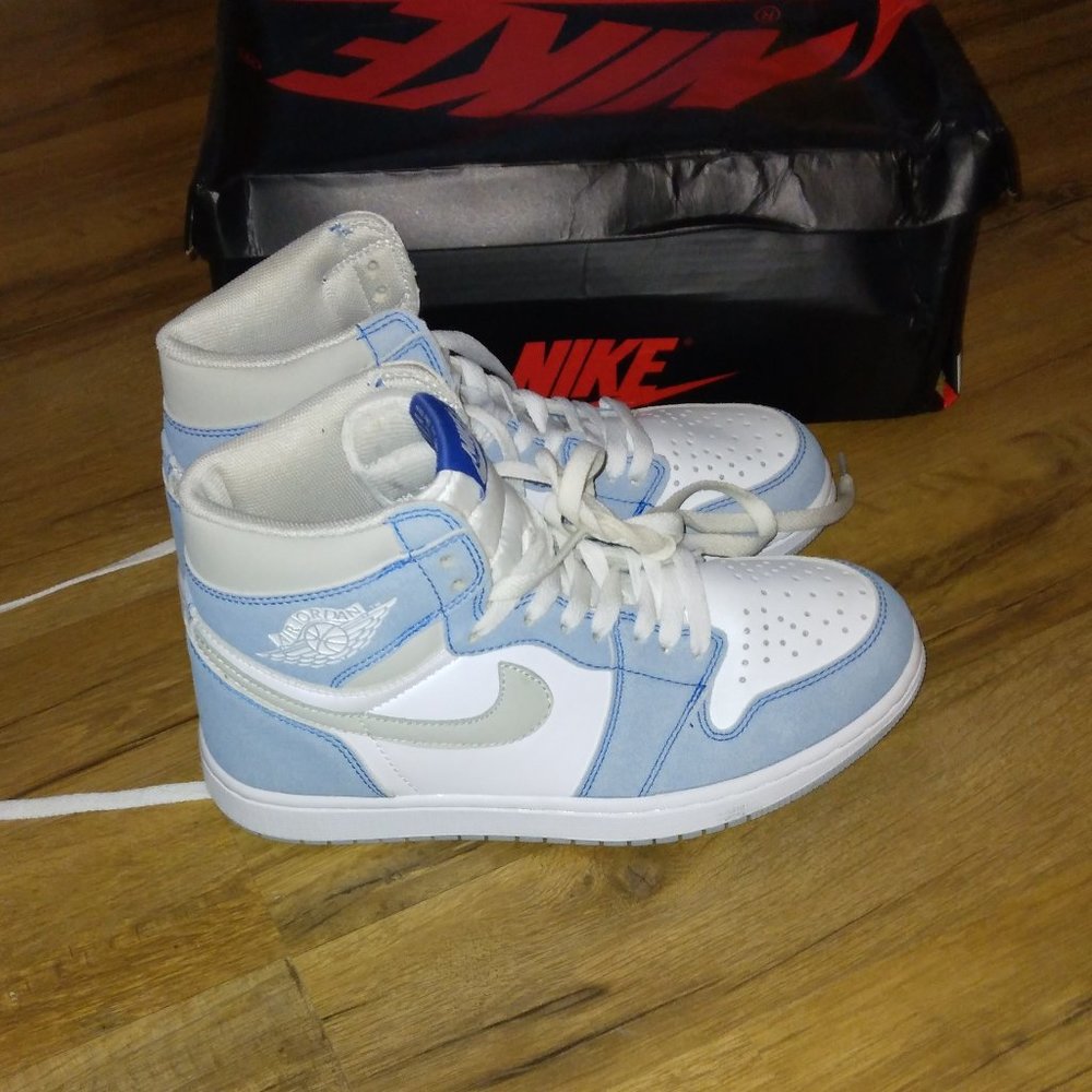 hyper royal Nike air jordan ones
